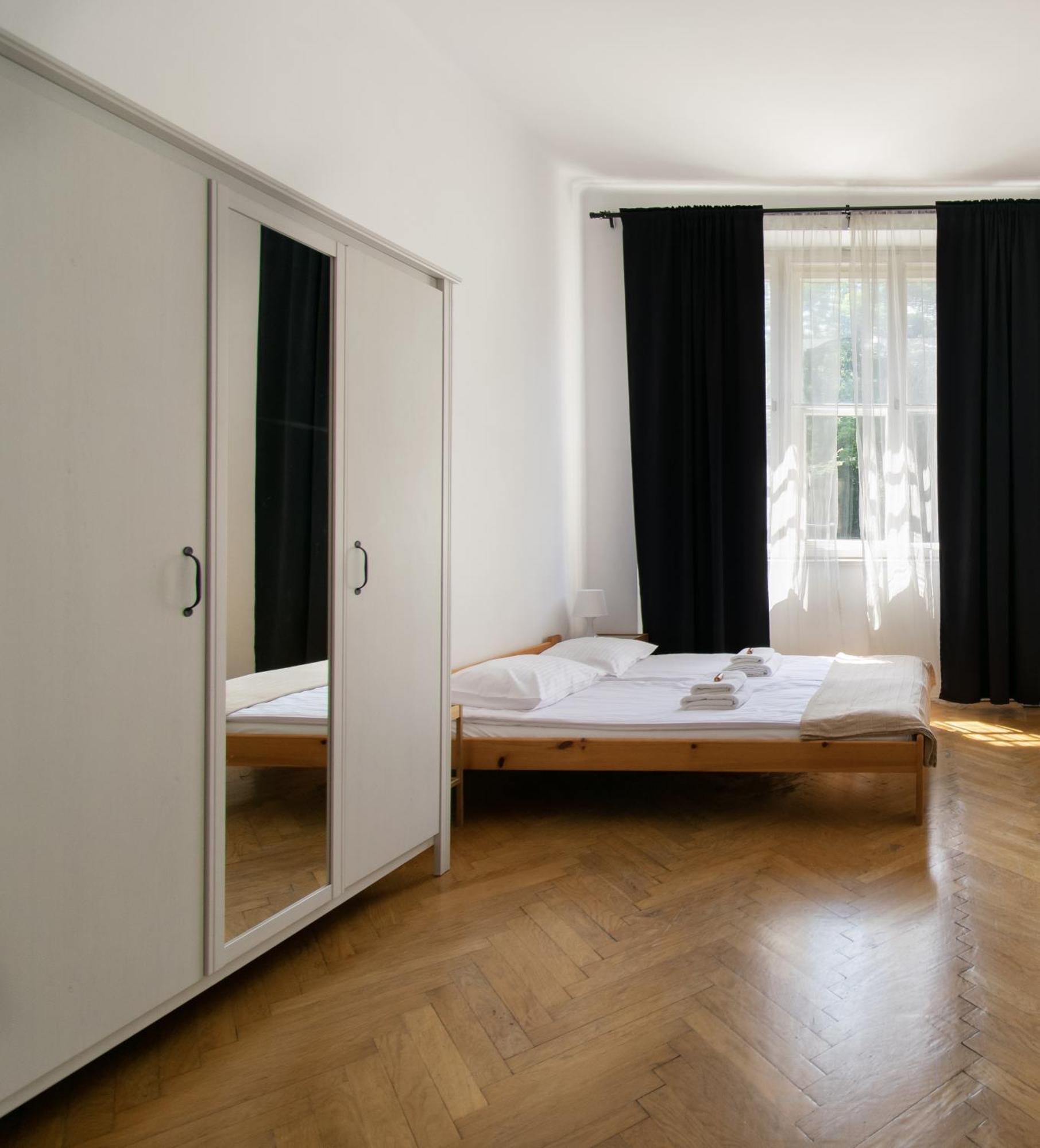 Retro Apartmentments Lobzowska Street Cracovie Extérieur photo